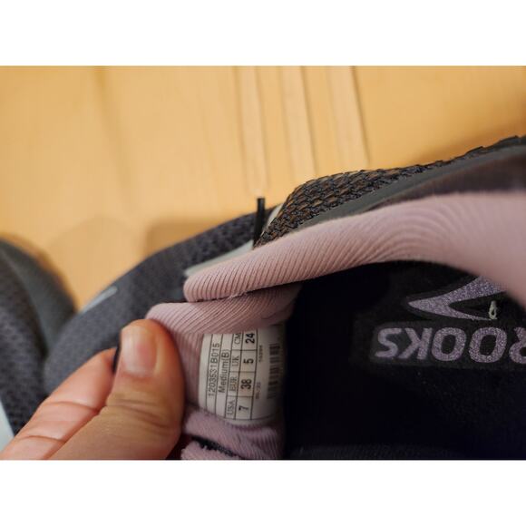 Brooks Adrenaline GTS 22 Running Shoes - Women’s Size‎ 7, Gray Purple Accents - Picture 5 of 8